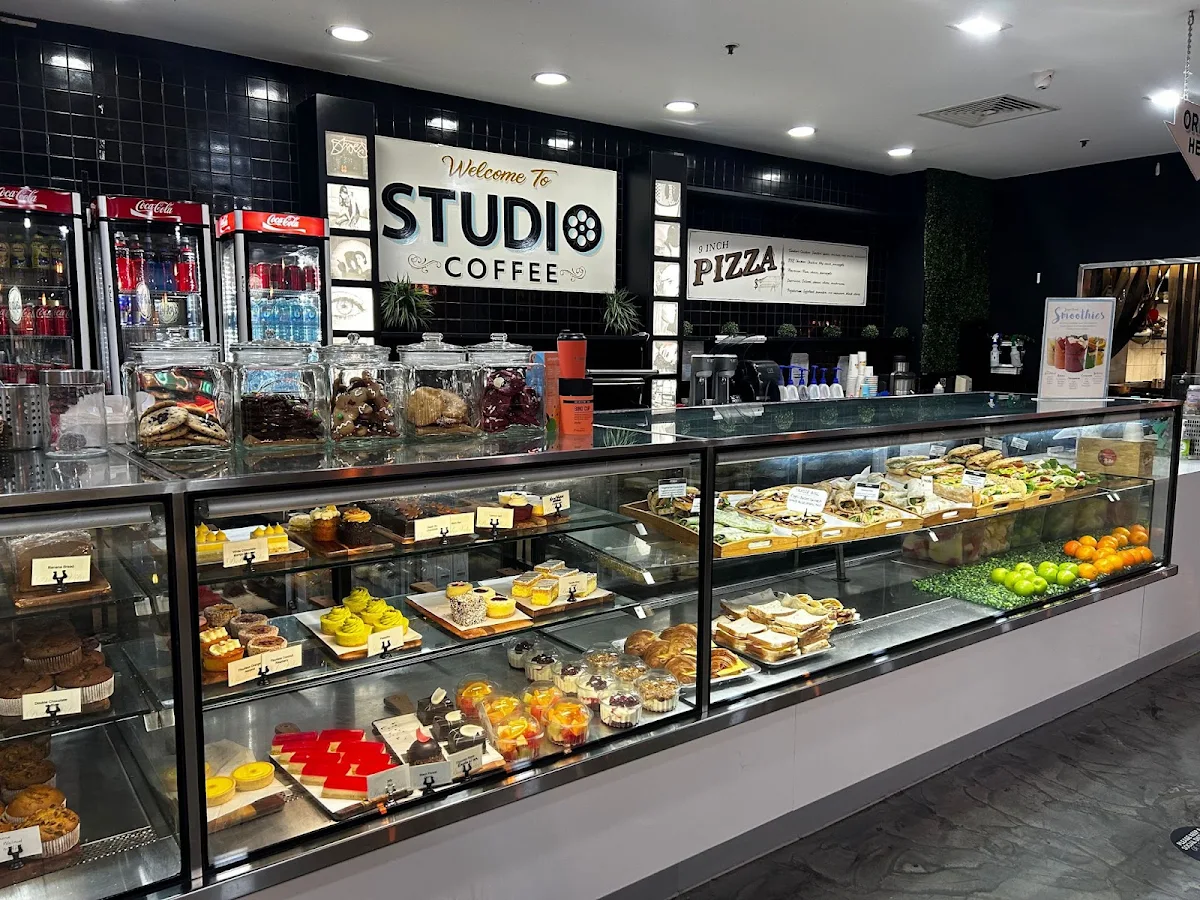 Vibe, Studio Coffee