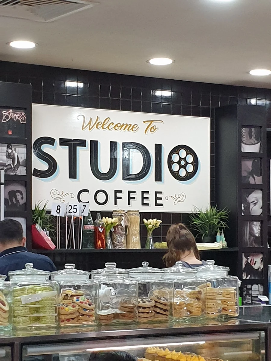 Vibe, Studio Coffee
