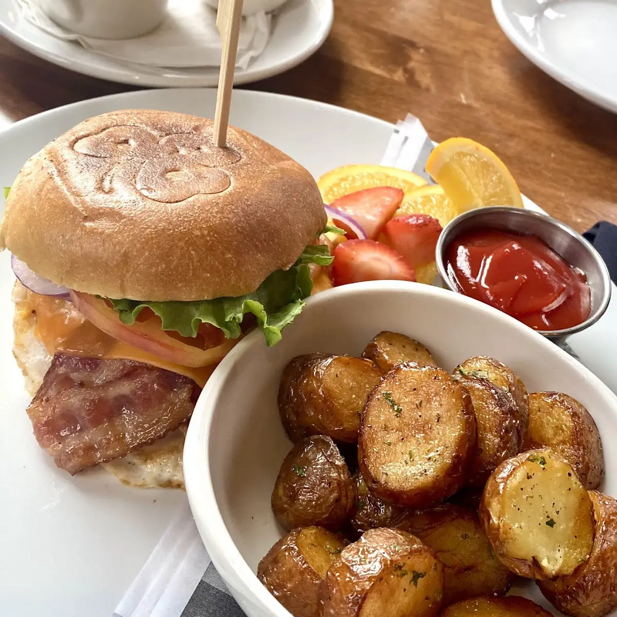 Food & drink, Pat Quinn's Restaurant & Bar