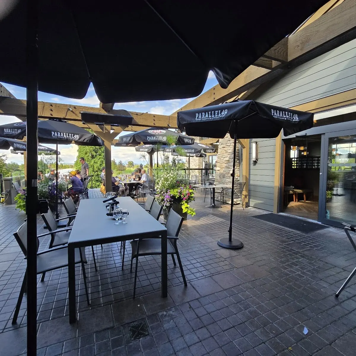 Vibe, Pat Quinn's Restaurant & Bar