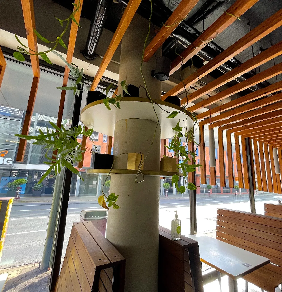 Vibe, Rubika Cafe & Bar