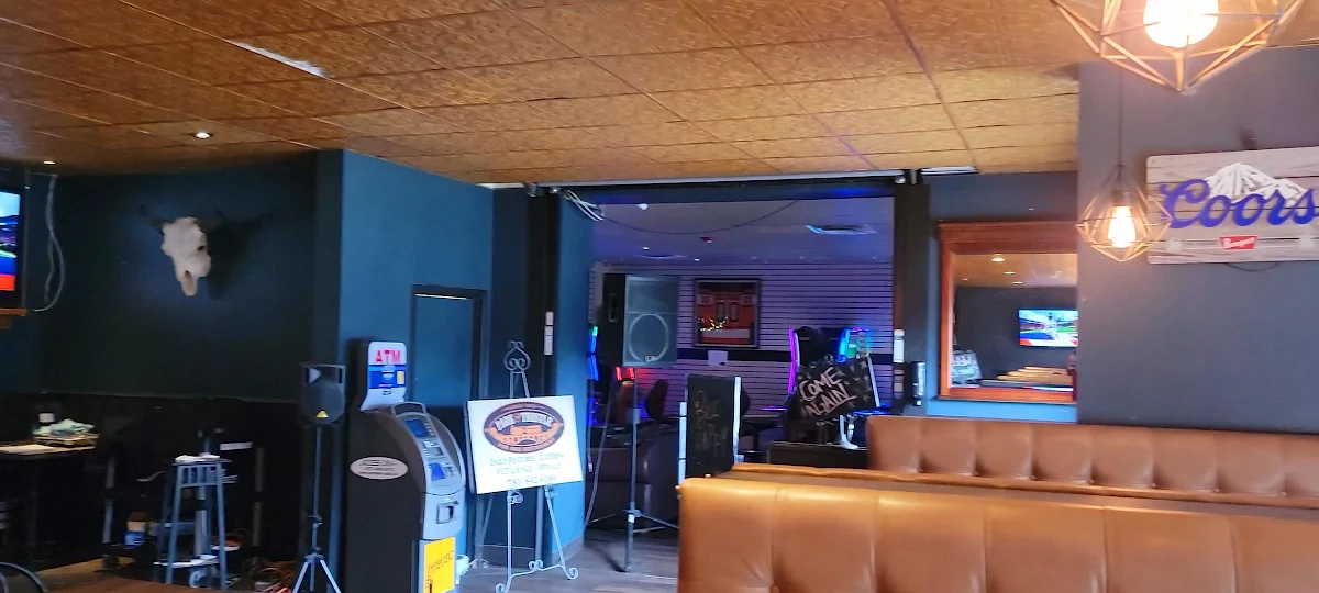 Vibe, Park & Trestle Pub and Restaurant
