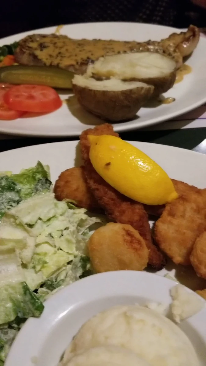 Food & drink, Reuben's Restaurant Delicatessen