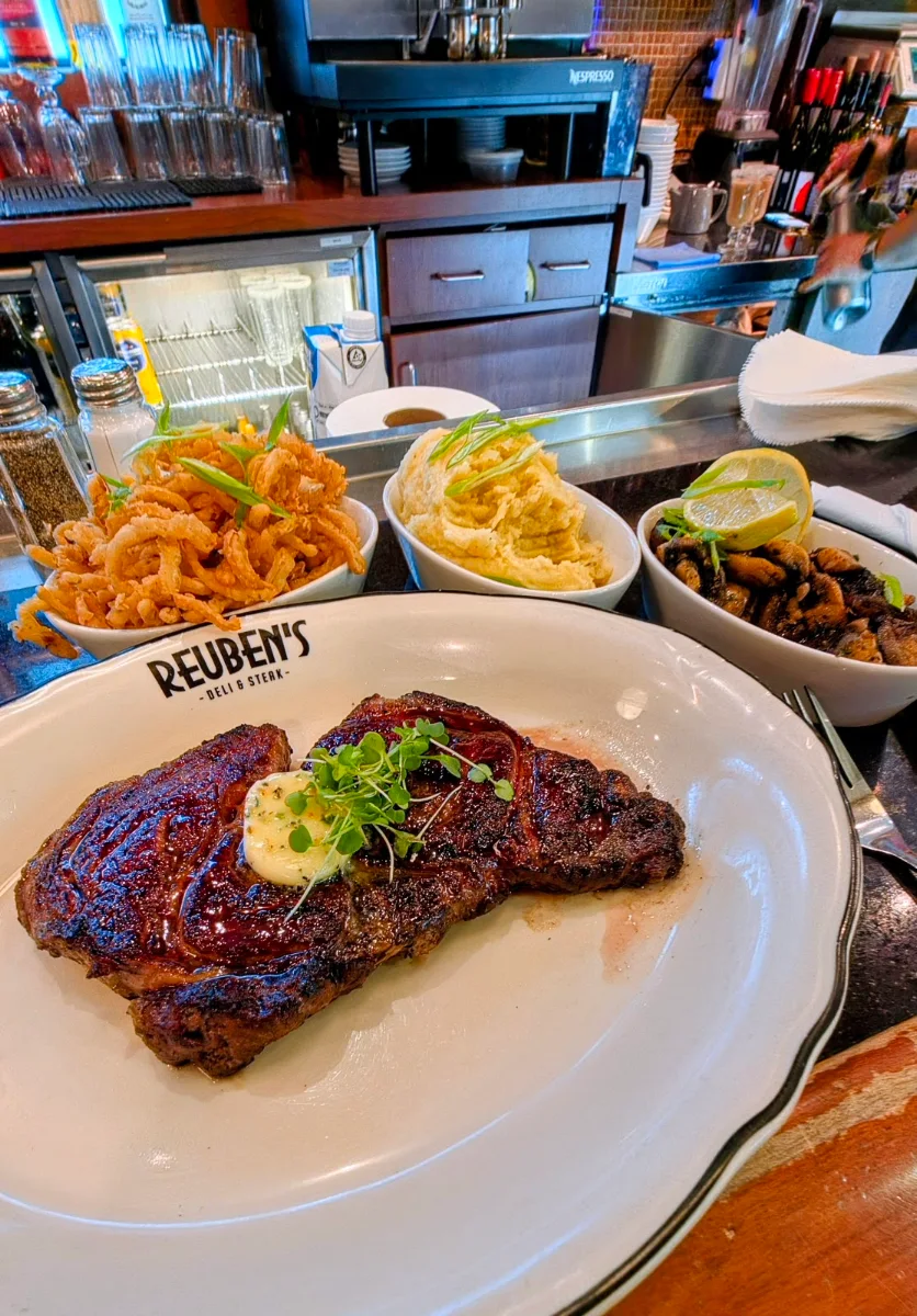 Food & drink, Reuben's Restaurant Delicatessen