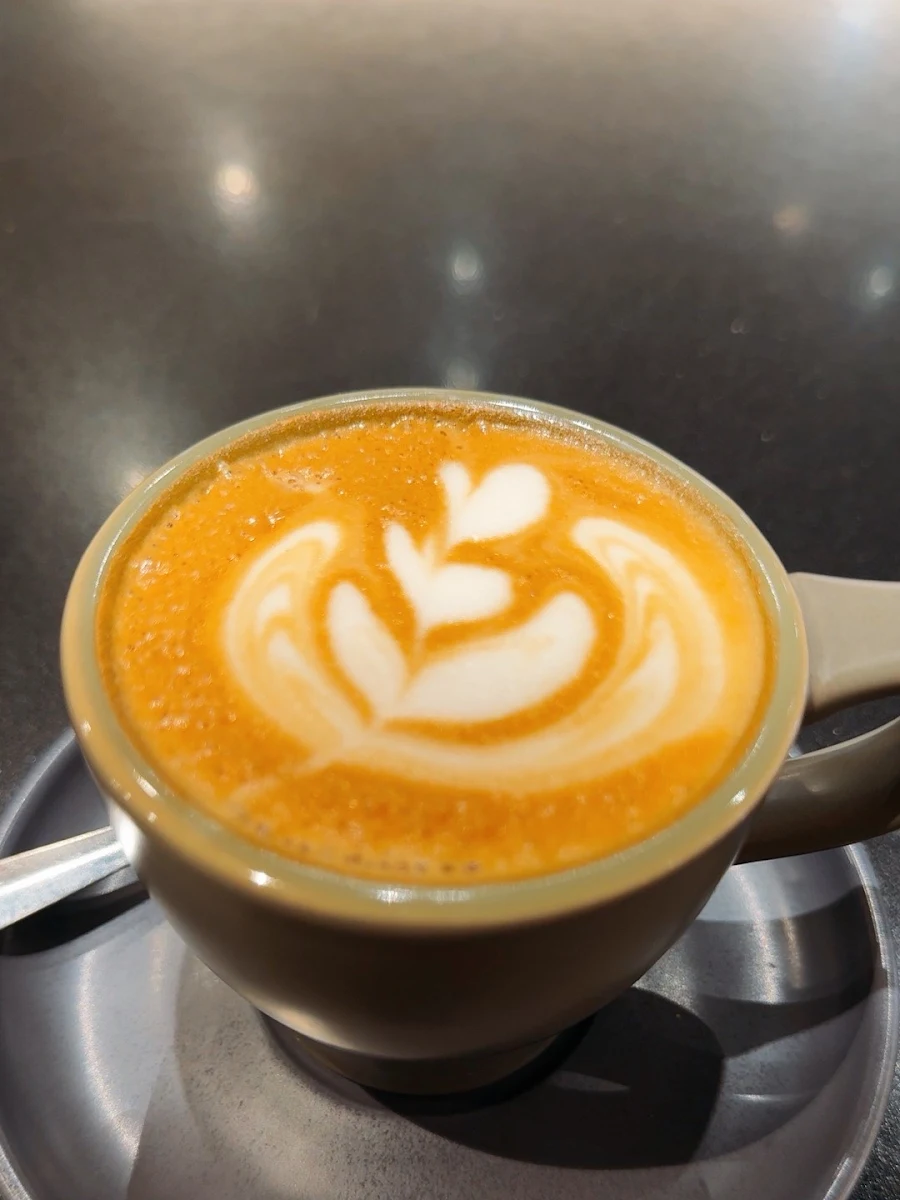 Food & drink, Cafe Lelunar