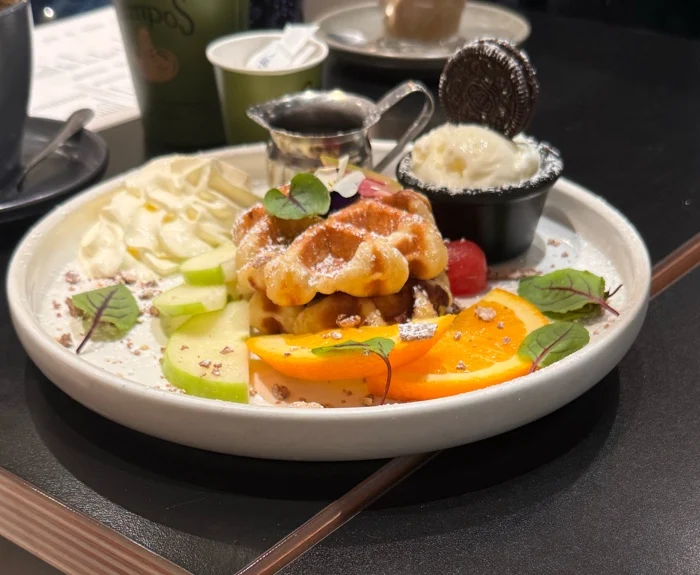 Food & drink, Cafe Lelunar