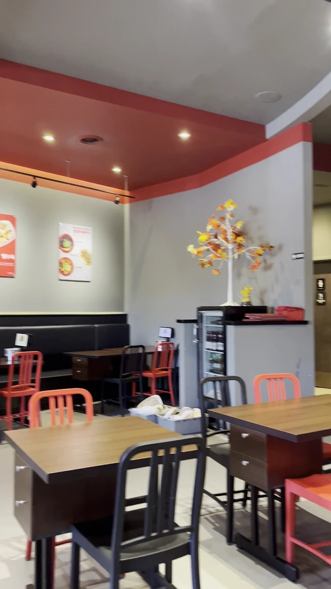Vibe, KIM'S NOODLE Steeles