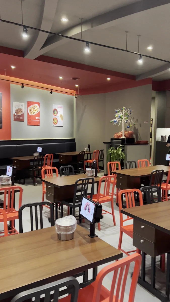Vibe, KIM'S NOODLE Steeles