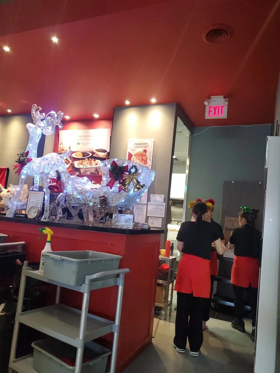 Vibe, KIM'S NOODLE Steeles