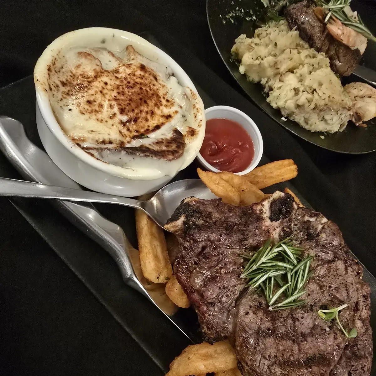Food & drink, Artisan Grill