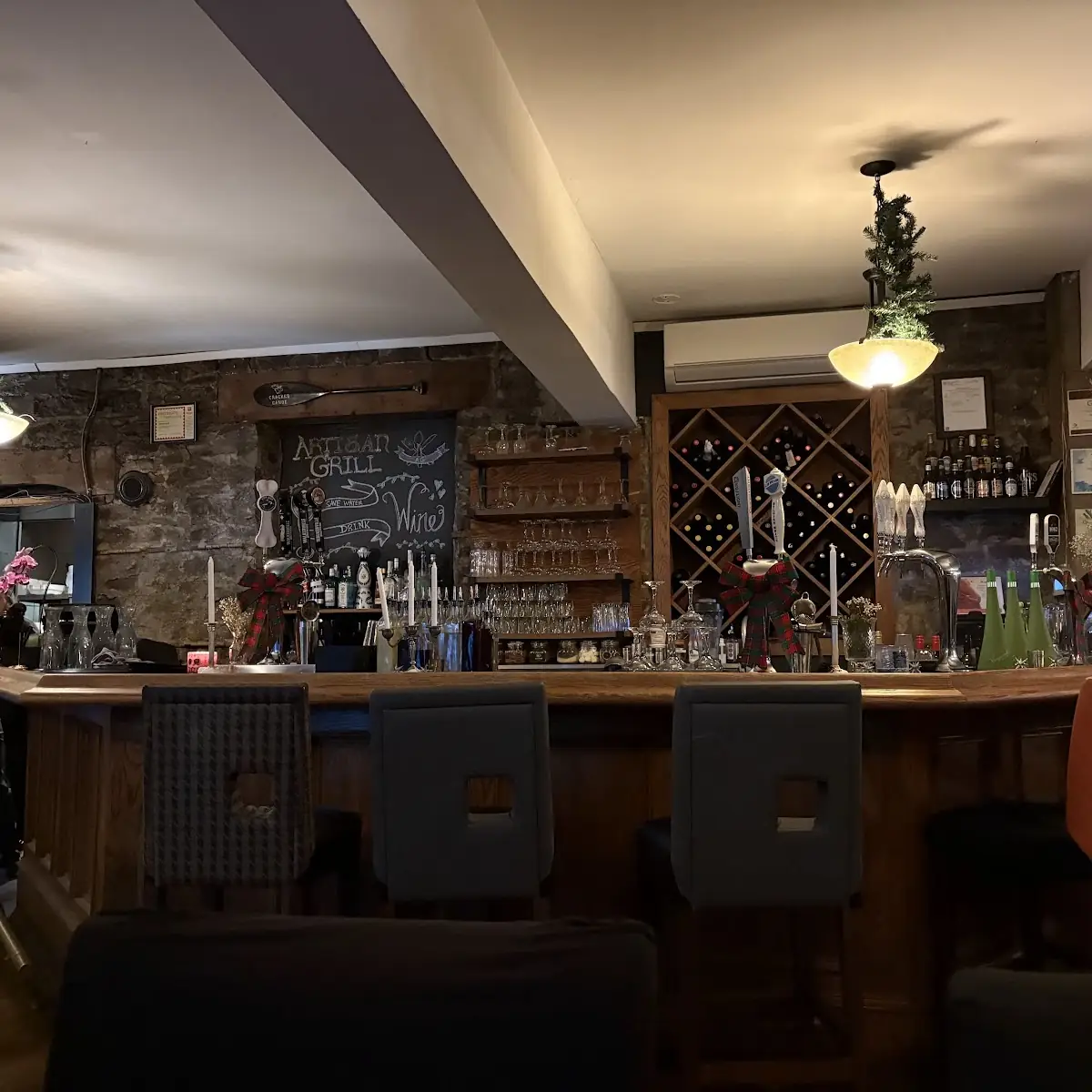 Vibe, Artisan Grill