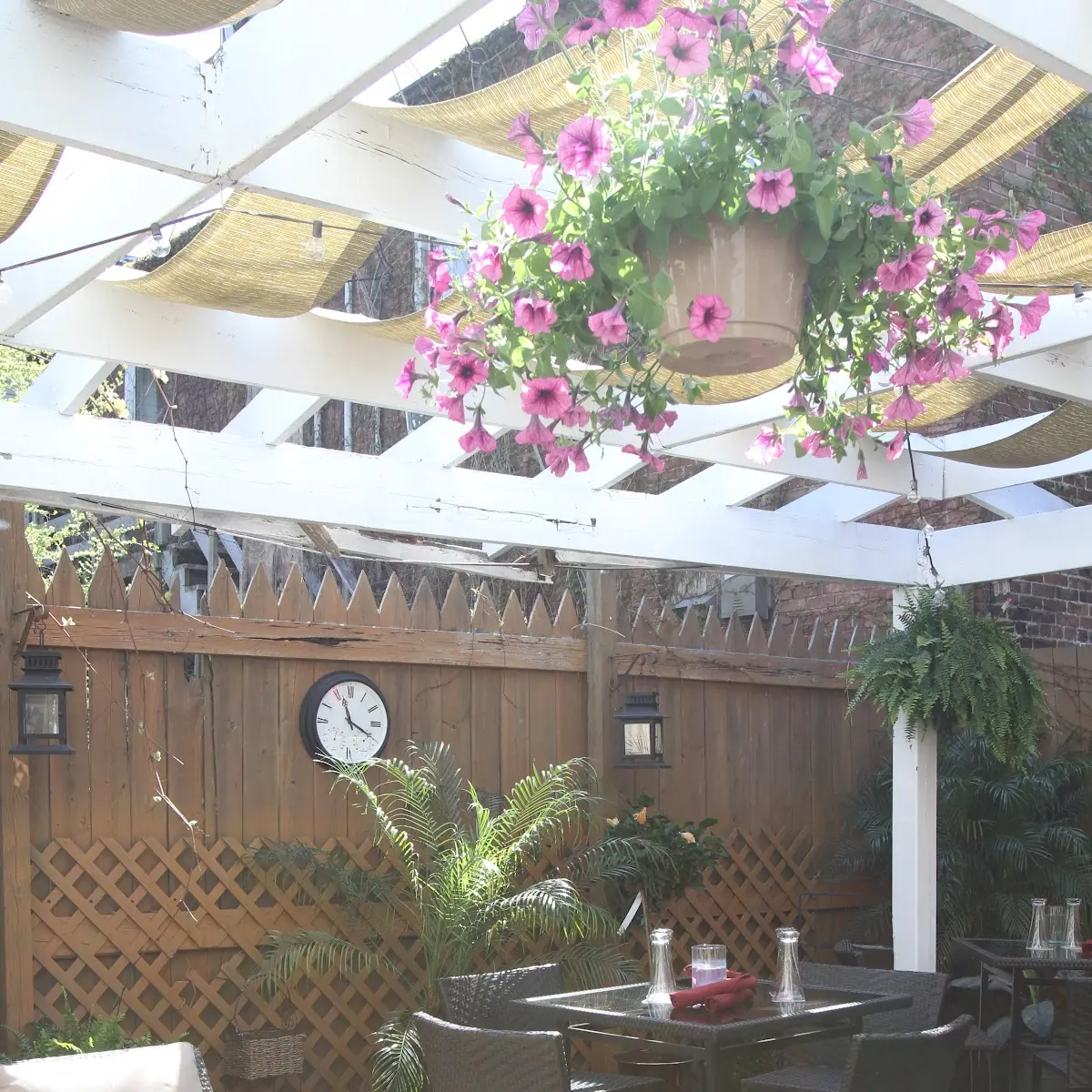 Vibe, Artisan Grill