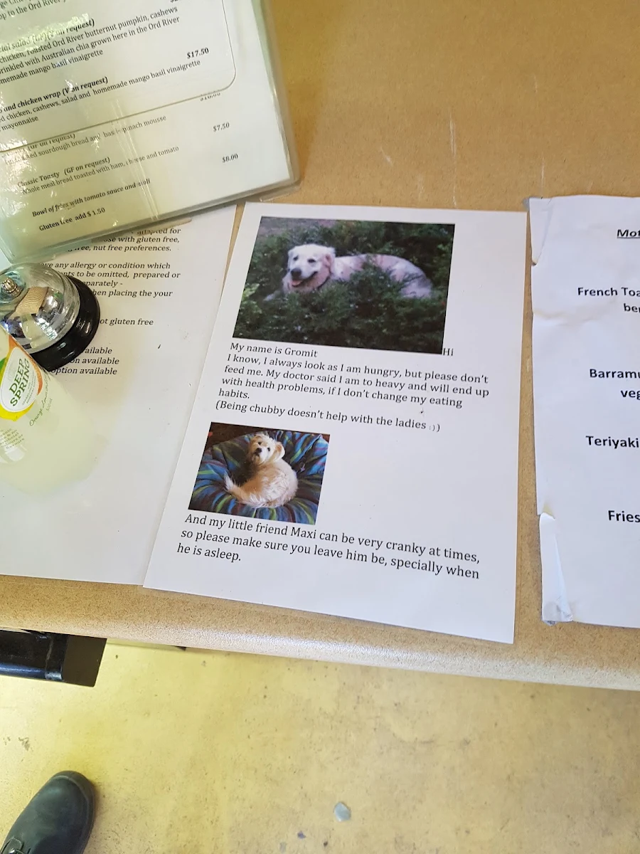 Menu, Ivanhoe Cafe