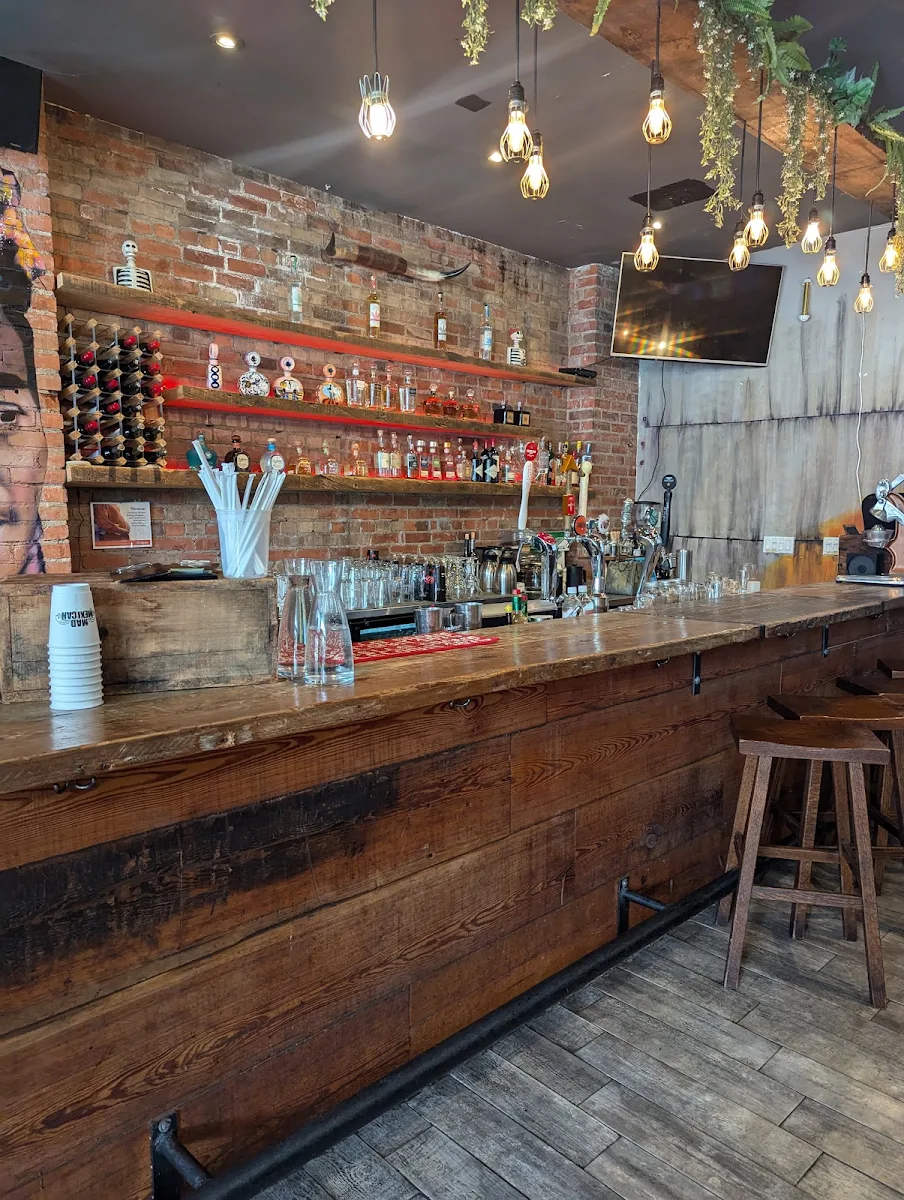 Vibe, Mad Mexican Restaurant