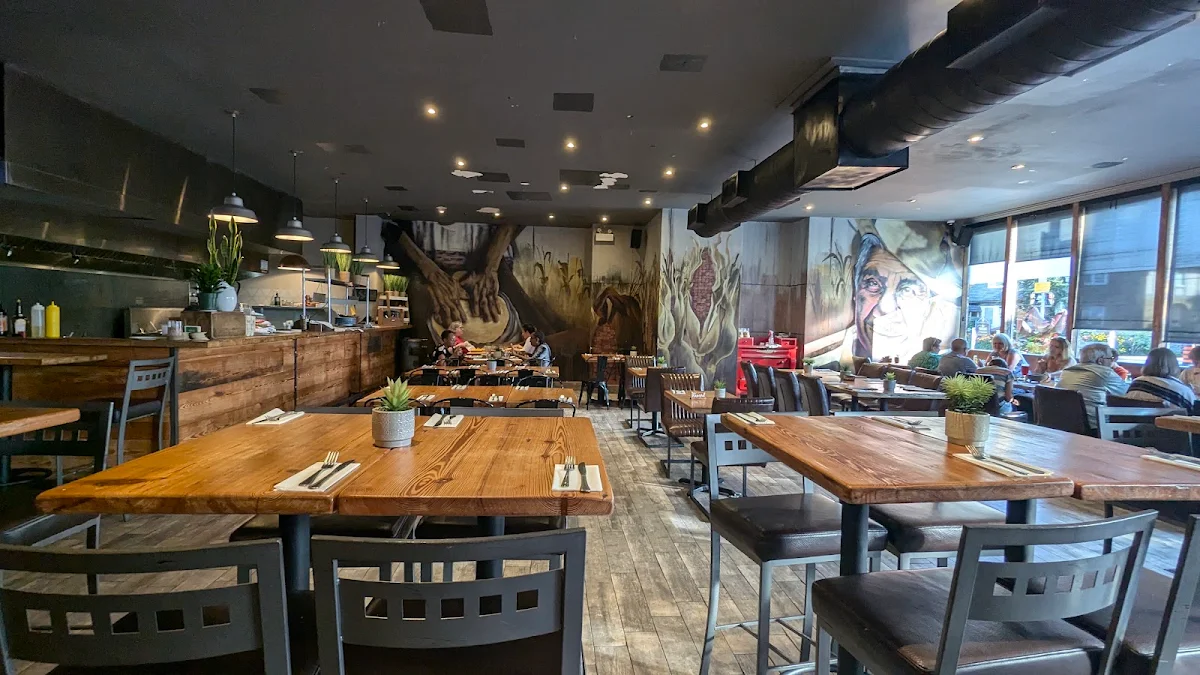 Vibe, Mad Mexican Restaurant