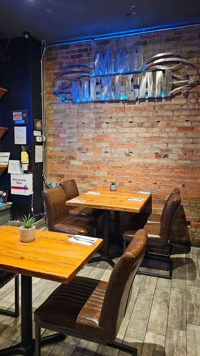 Vibe, Mad Mexican Restaurant
