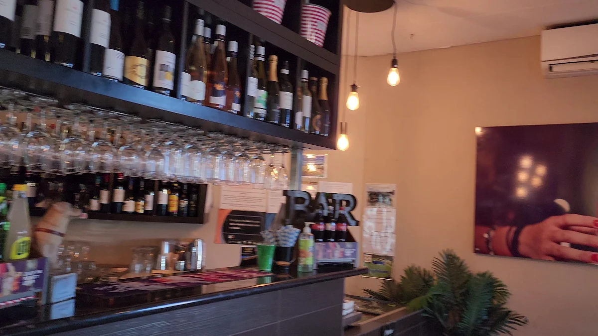 Vibe, Caffe Primo