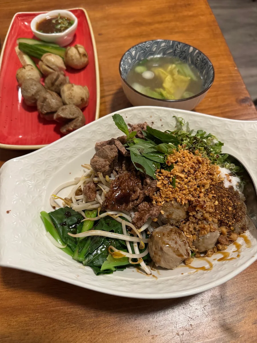 Food & drink, Paddler, Thai boat noodles
