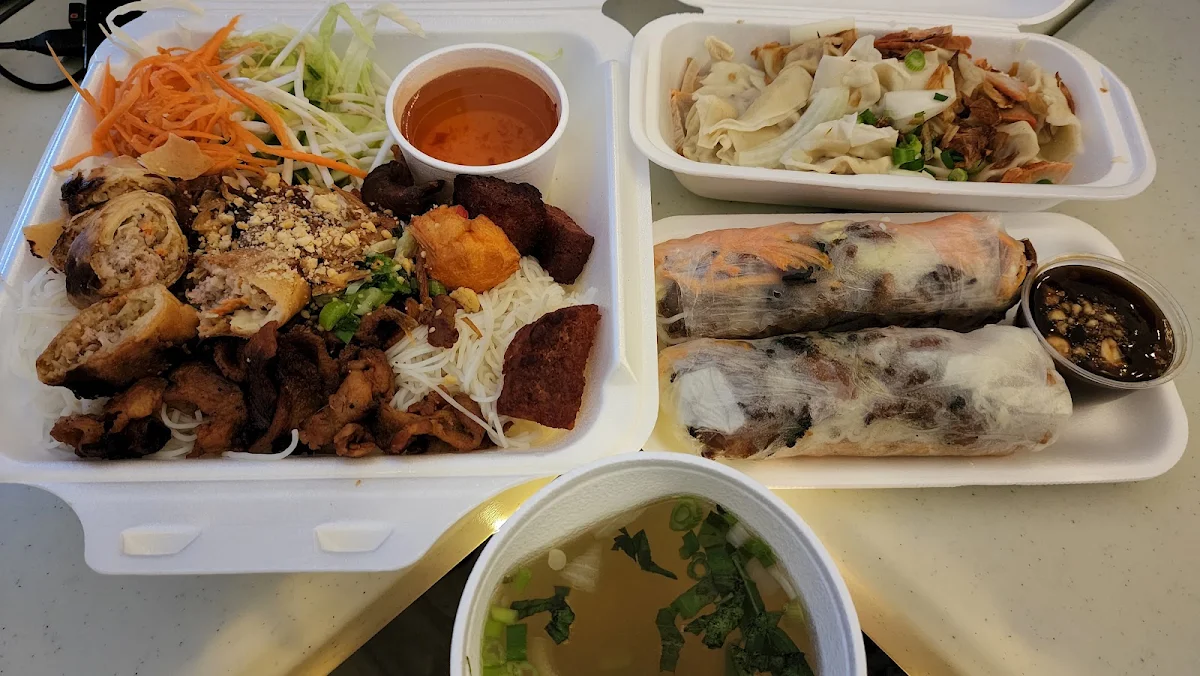 Food & drink, PHO VN Restaurant