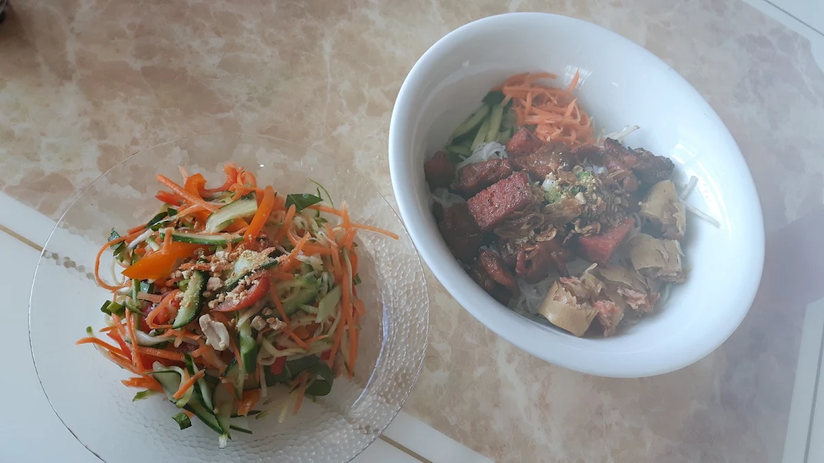 Food & drink, PHO VN Restaurant