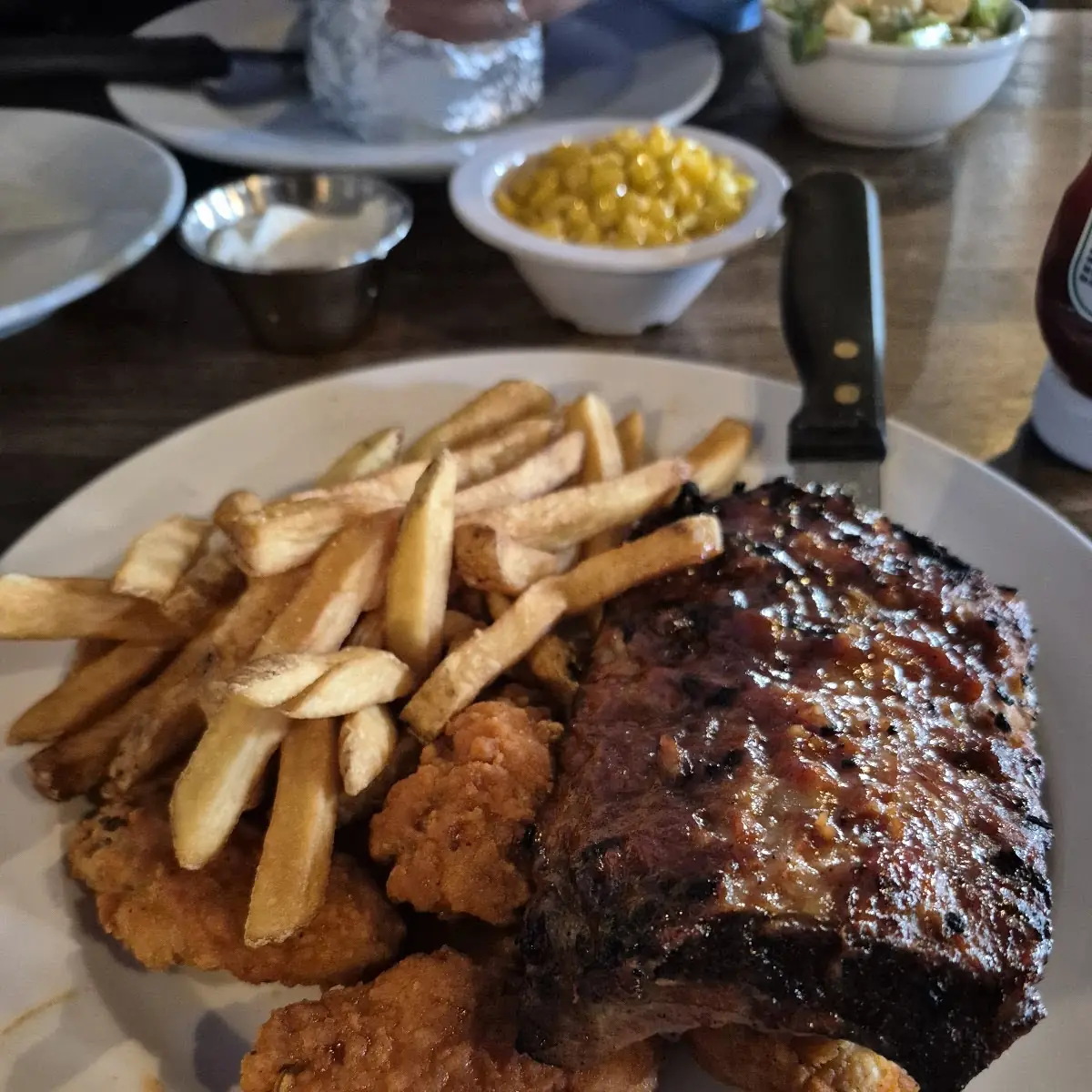 Food & drink, Chuck's Roadhouse Bar & Grill