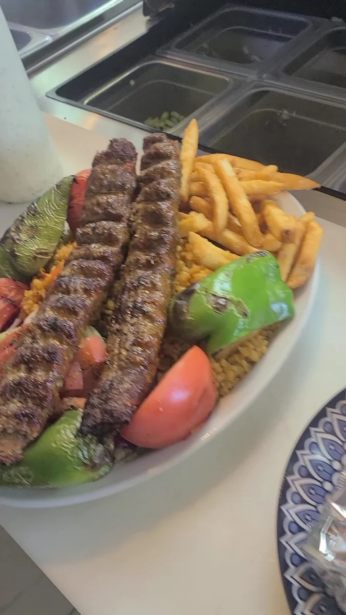 Food & drink, Belle Pizza - Cartier doner kebab