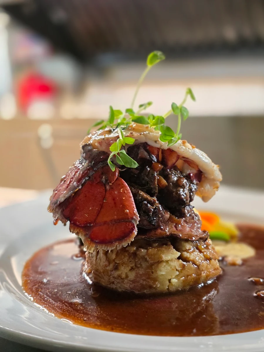 Food & drink, The Lake Grill