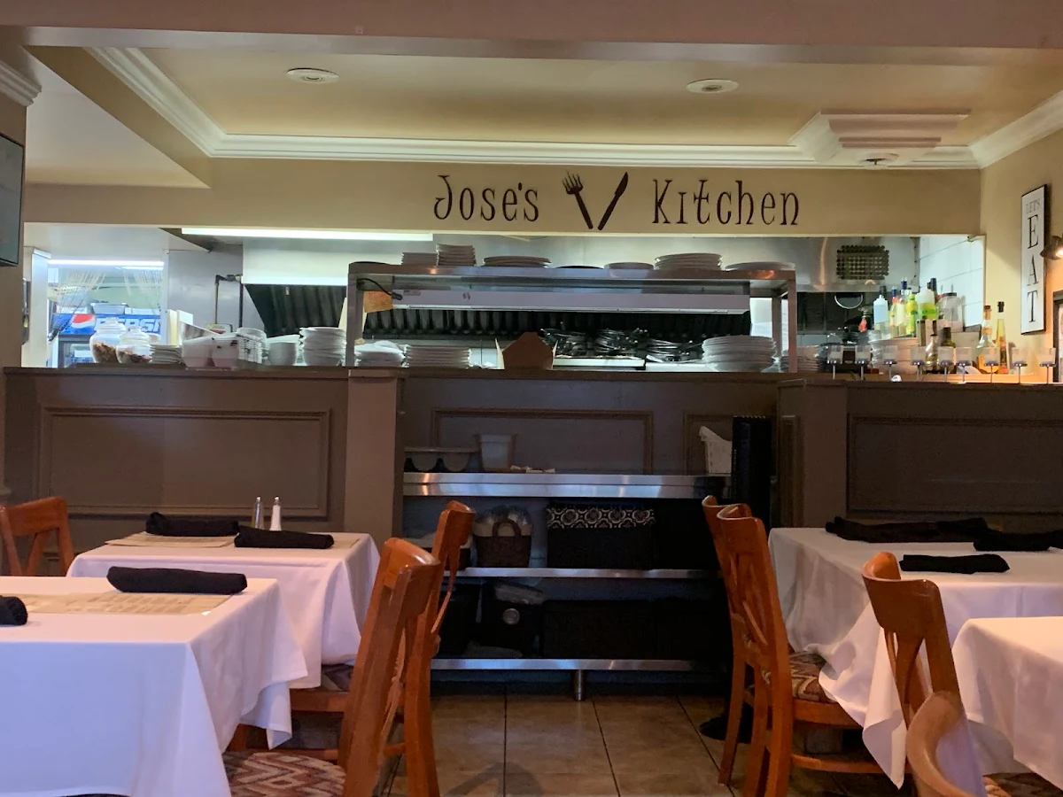 Vibe, The Lake Grill