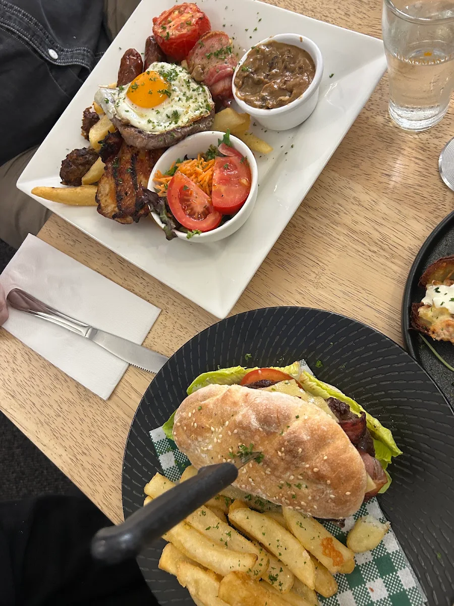 Food & drink, Furner's Hotel