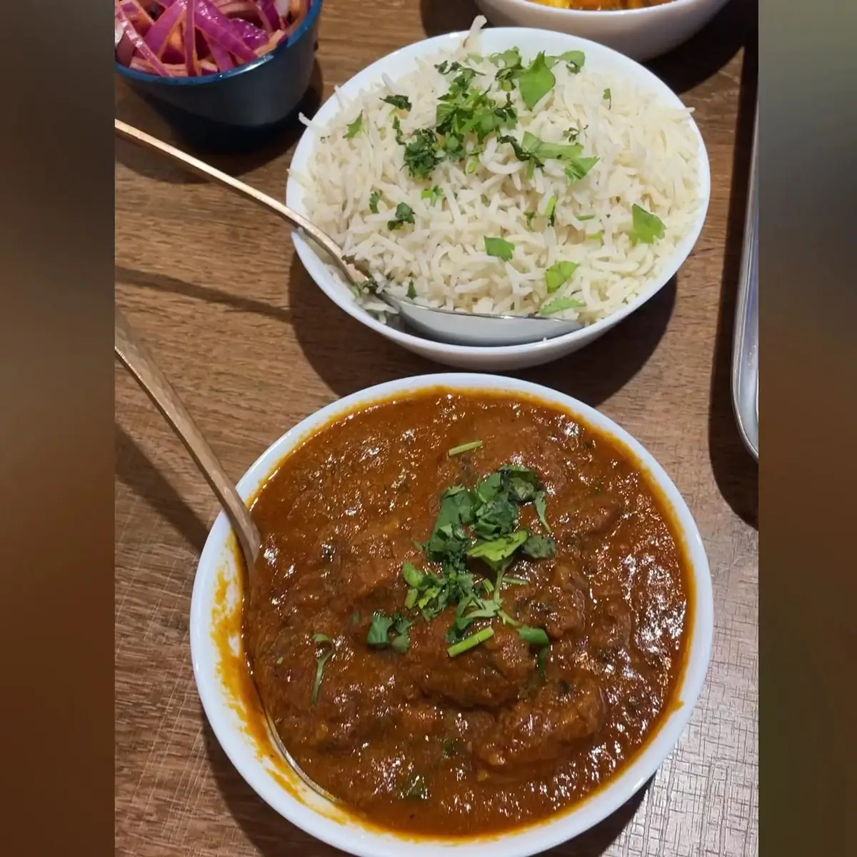 Food & drink, USTAAD G76 SOUTH SURREY