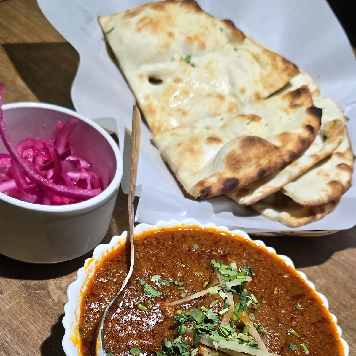 Food & drink, USTAAD G76 SOUTH SURREY