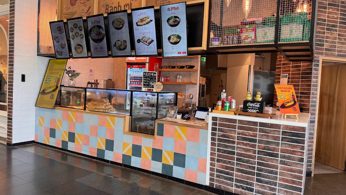 Vibe, Old Man Pho Waurn Ponds - Vietnamese Restaurant