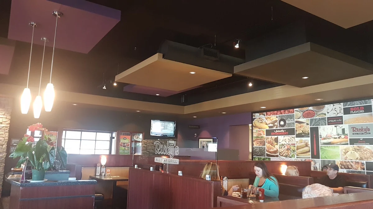 Vibe, Ricky's All Day Grill - Walnut Grove