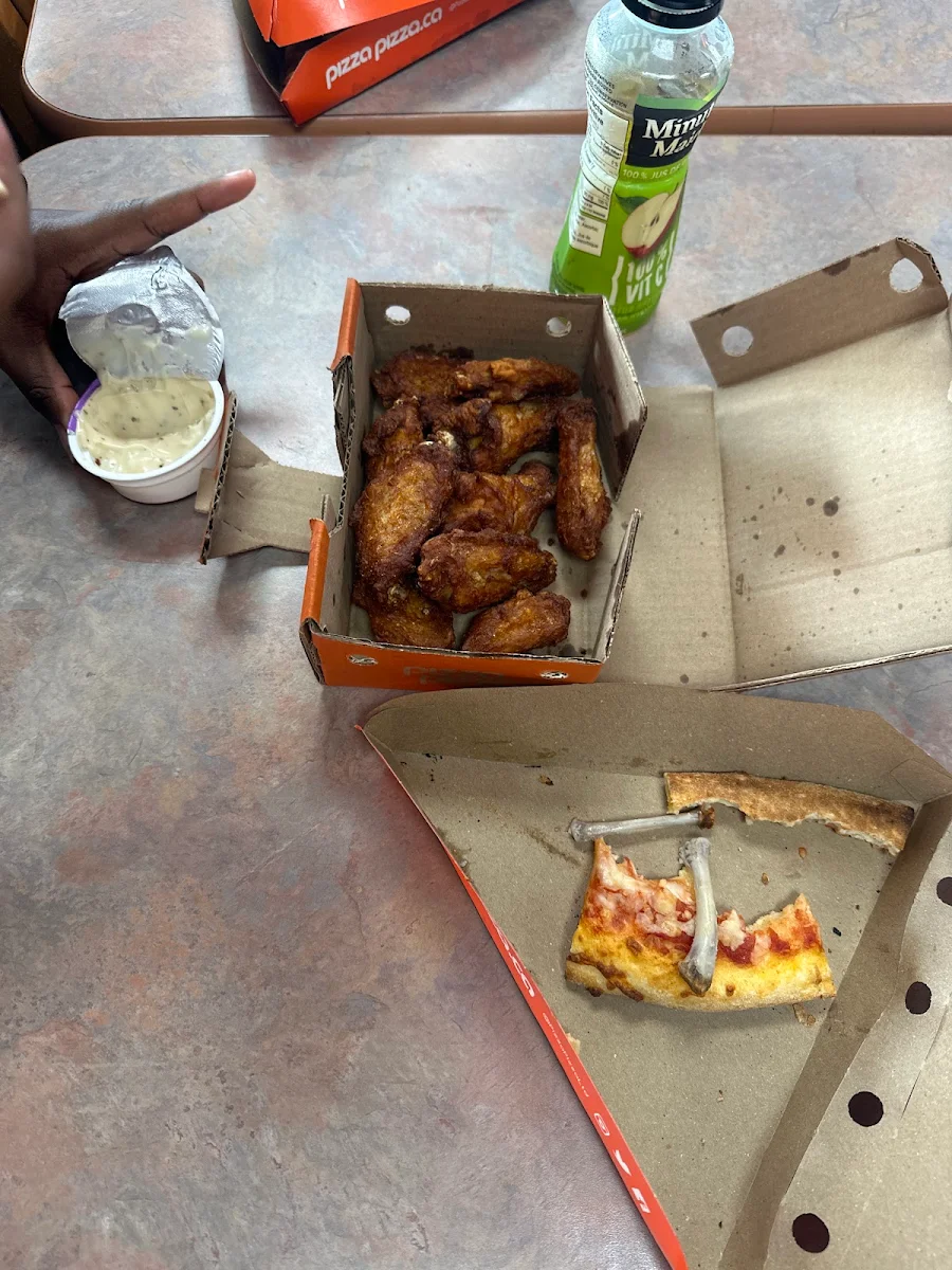 Food & drink, Pizza Pizza