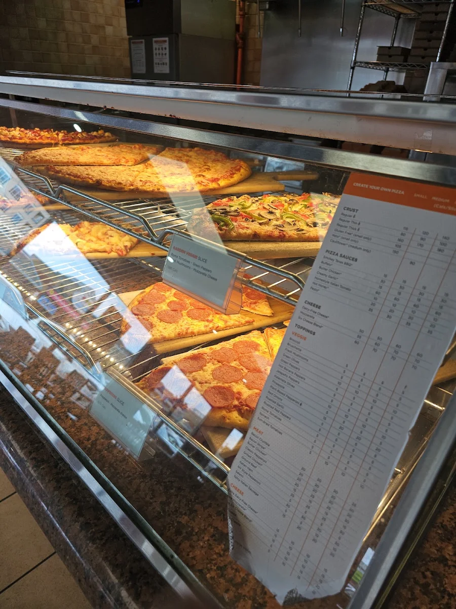 Menu, Pizza Pizza