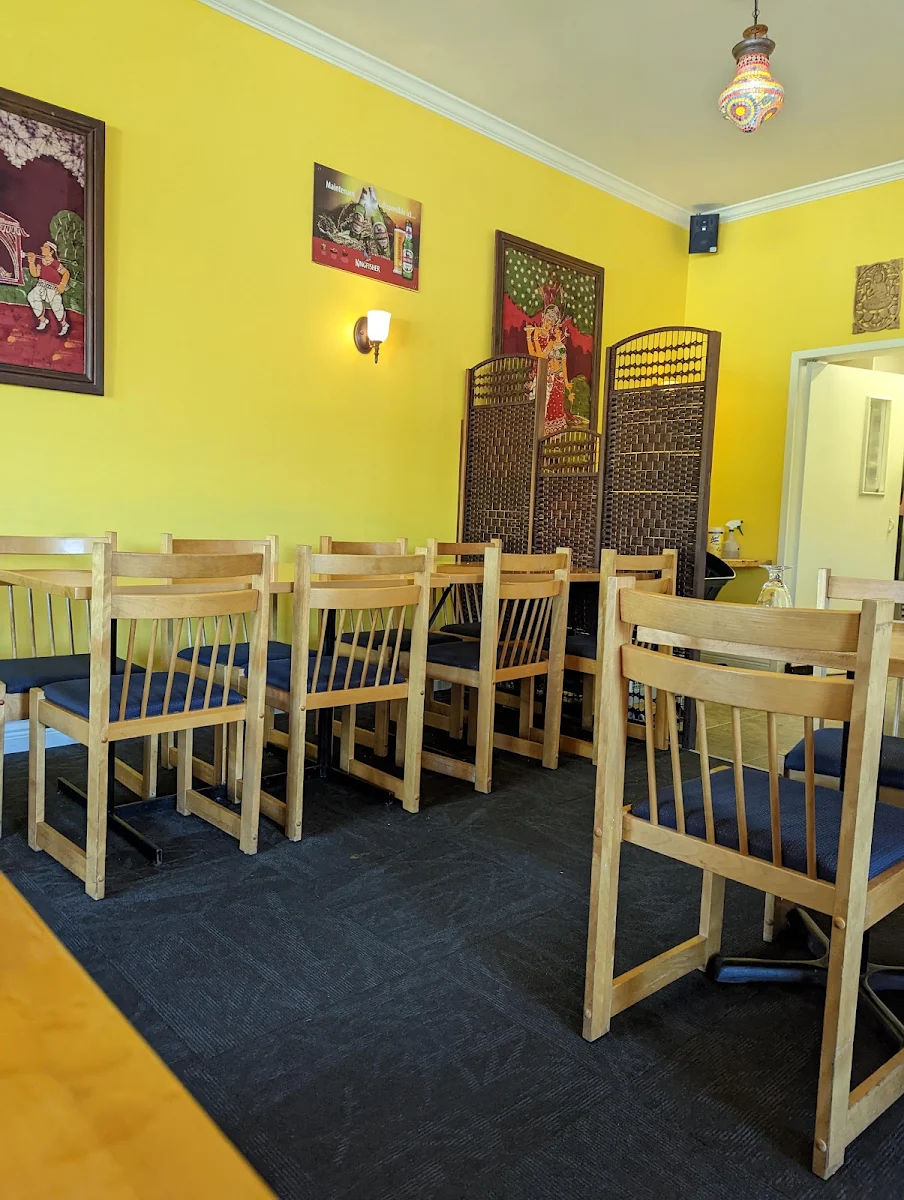 Vibe, Restaurant Shalimar
