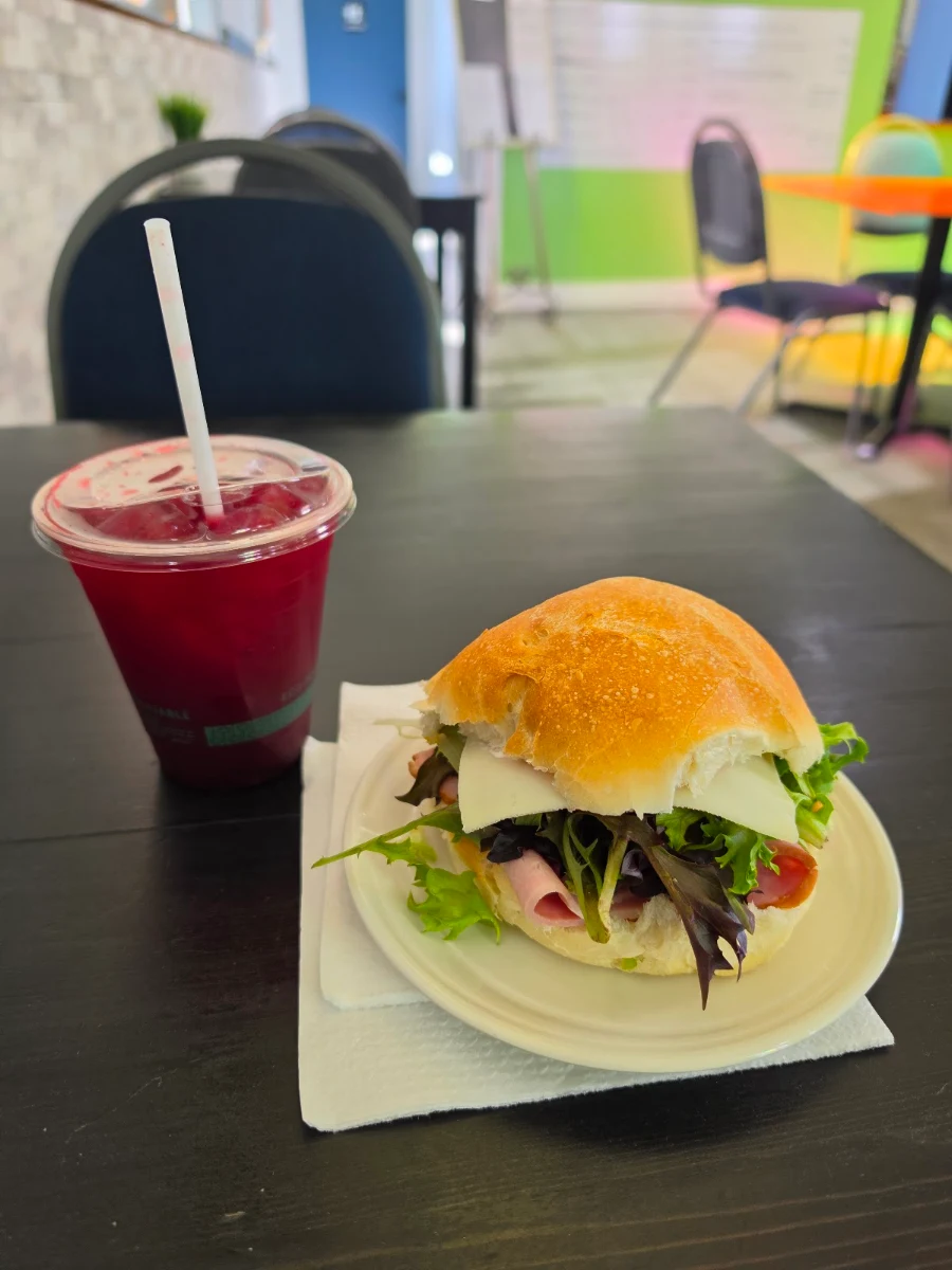 Food & drink, Kerri's Cafe and Bakery Inc.