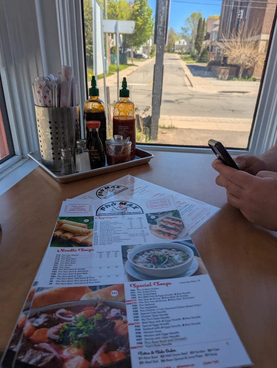 Menu, Phở Max