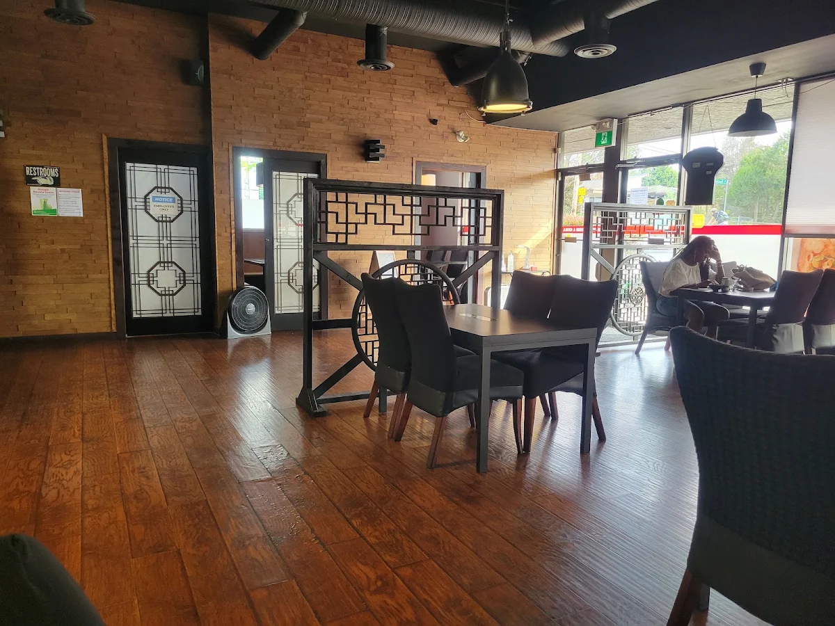 Vibe, K-Town Sushi & Grill