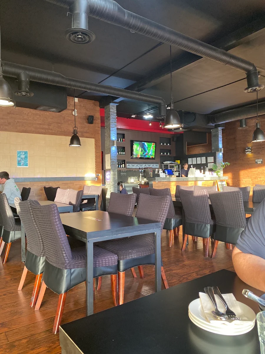 Vibe, K-Town Sushi & Grill