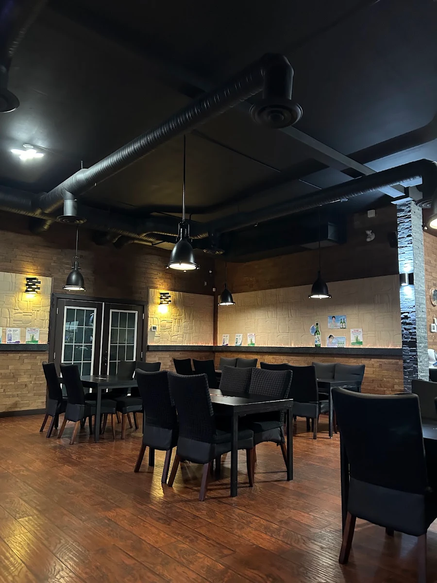 Vibe, K-Town Sushi & Grill