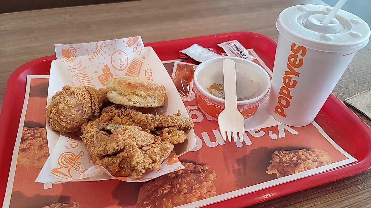 Food & drink, Popeyes Louisiana Kitchen