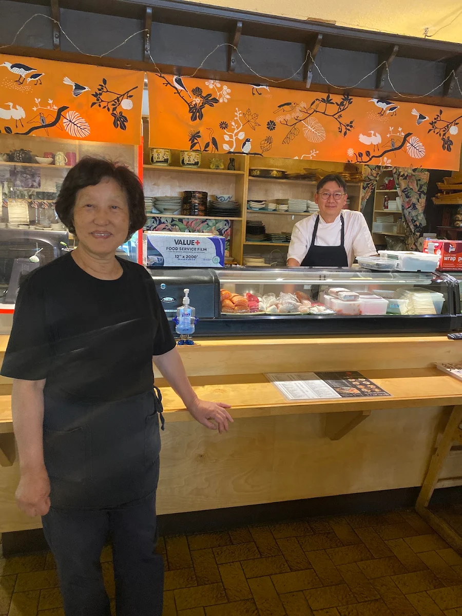 Vibe, Toji Sushi