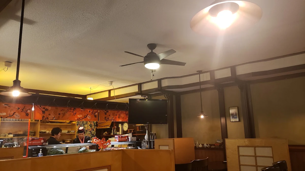 Vibe, Toji Sushi