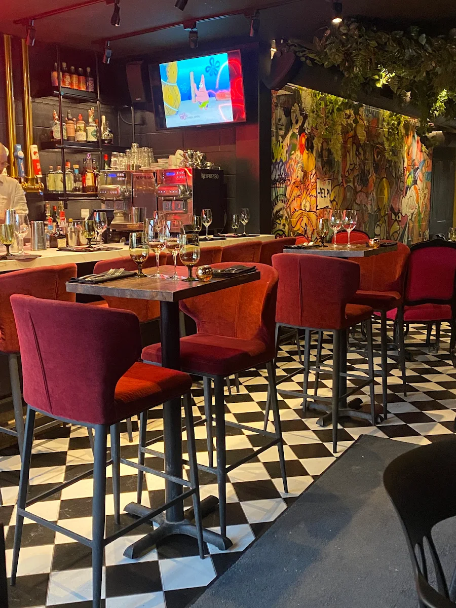 Vibe, Le Don Restaurant