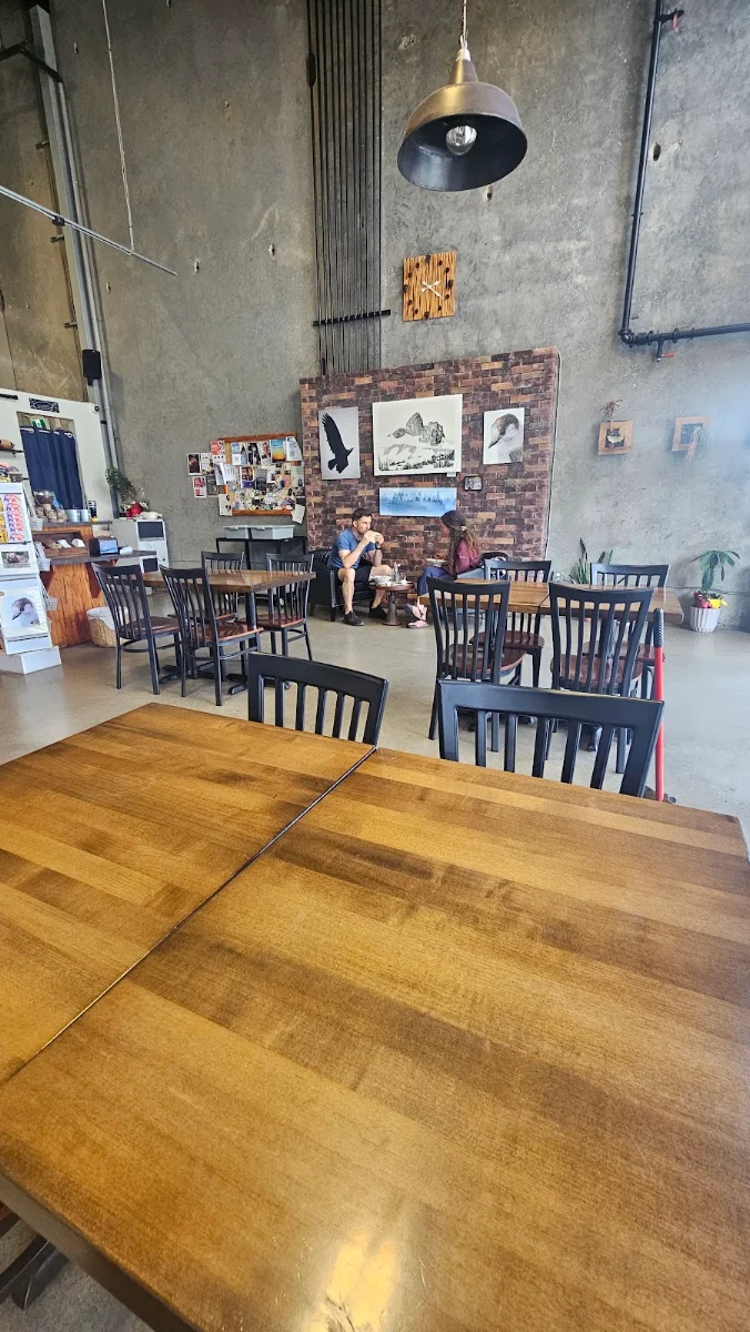 Vibe, Kululu Cafe