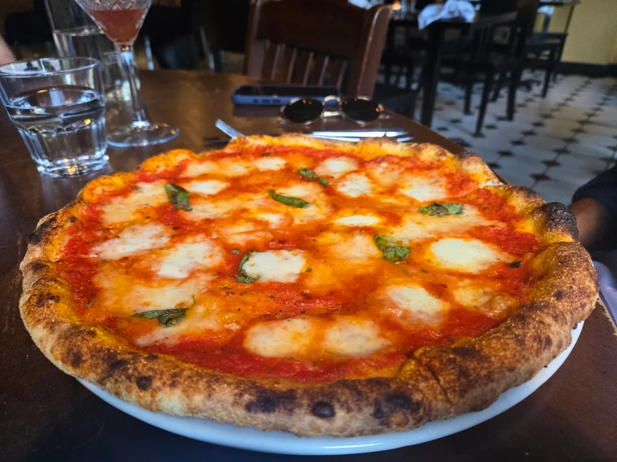 Food & drink, F'Amelia