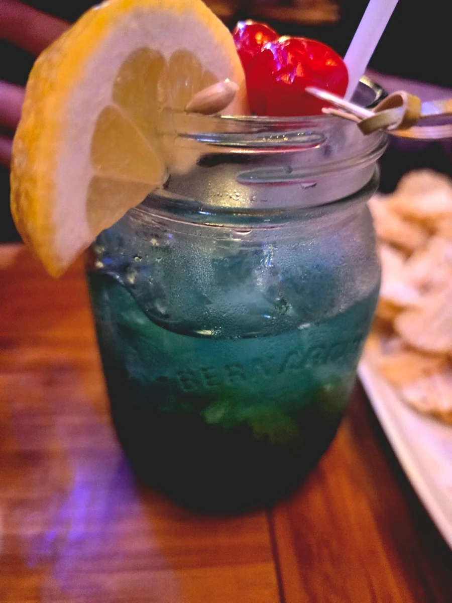 Food & drink, Pour Boy - Manning