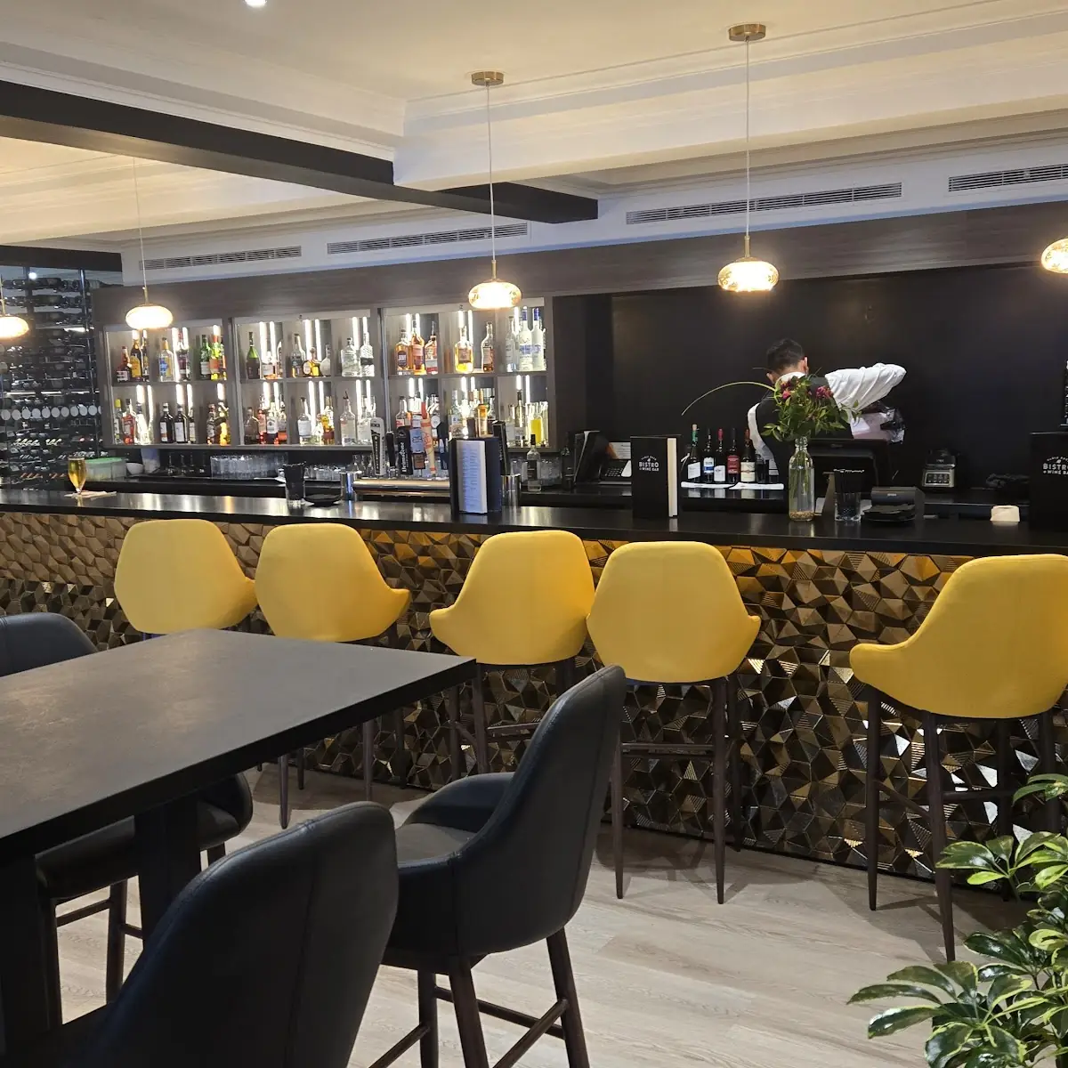 Vibe, Table Rock House Restaurant