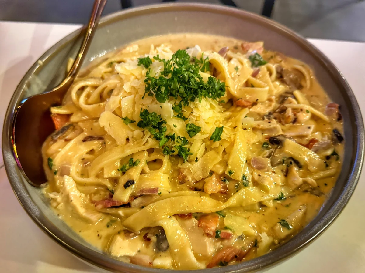 Food & drink, Sandy's Burger Pizza Pasta